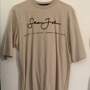 Men’s Sean John shirt